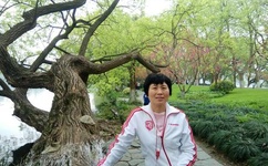 jk制服白丝美女被调教视频